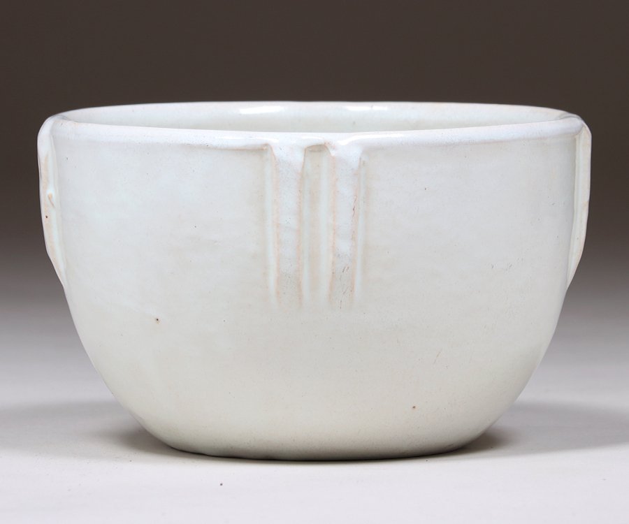 Bauer White Indian Bowl #7 c1932 (1 of 4)