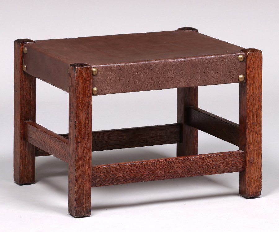 Gustav Stickley #300 Footstool c1912 (1 of 3)
