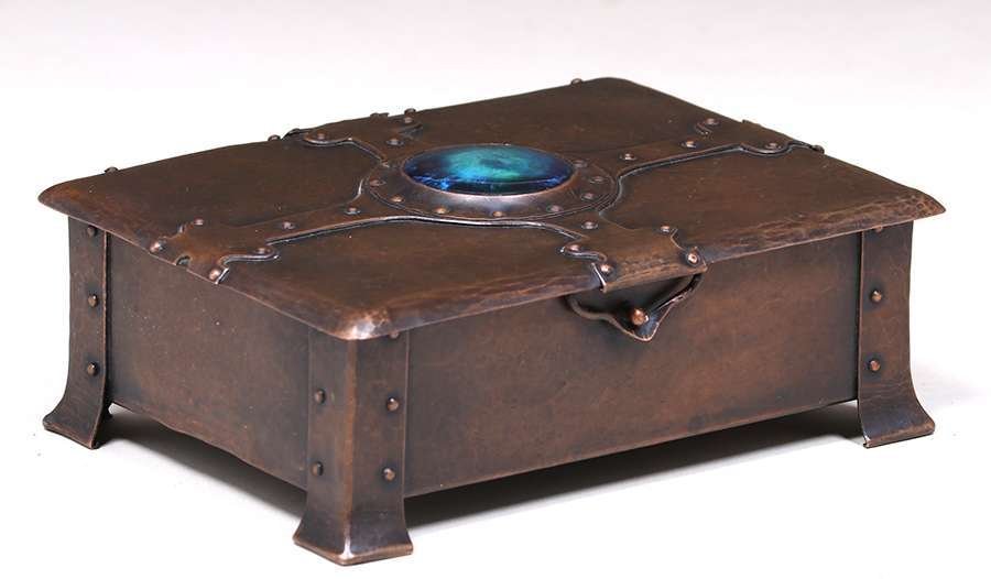 English Arts & Crafts Hammered Copper & Enamel Box 1900 (1 of 5)