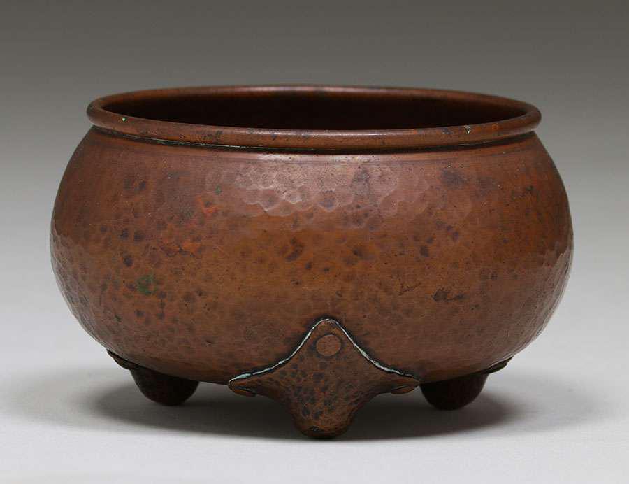 Gustav Stickley Hammered Copper Nut Bowl c1910 (1 of 2)