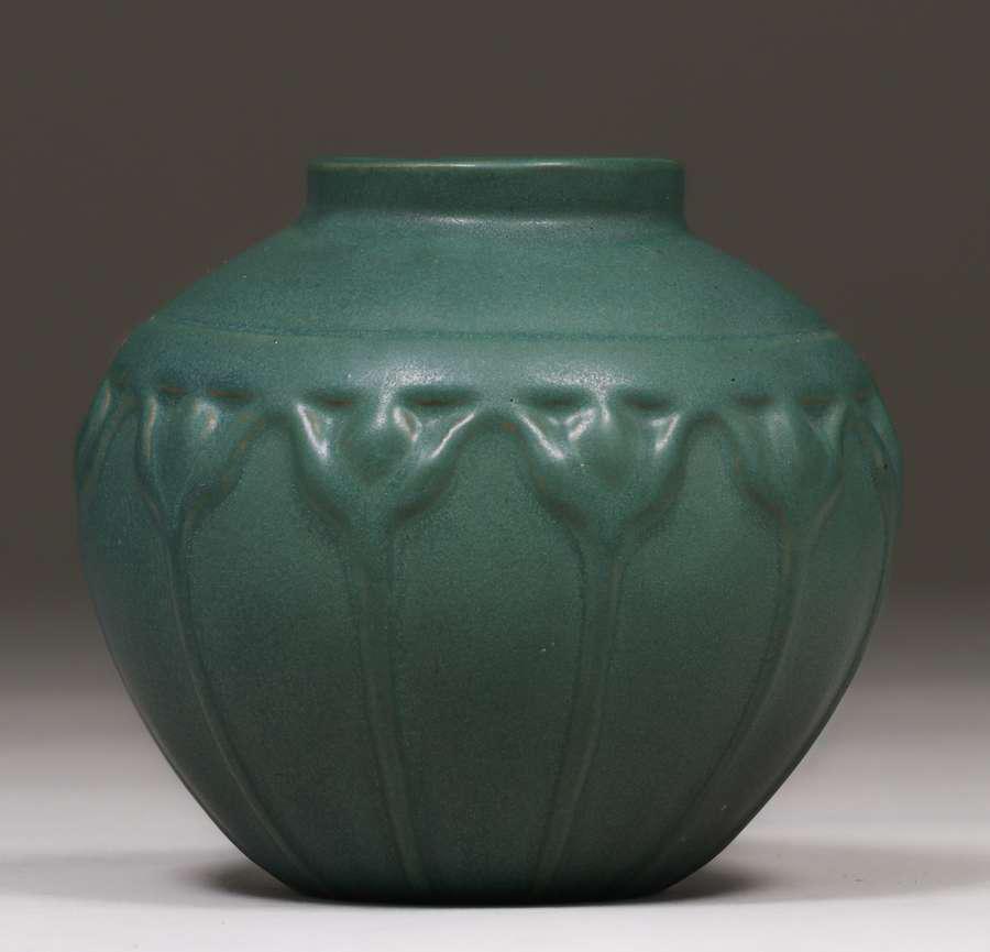 Van Briggle #829 Matte Green Vase 1915 (1 of 3)