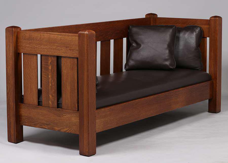 Large Limbert Evenarm Settle c1905 (1 of 4)