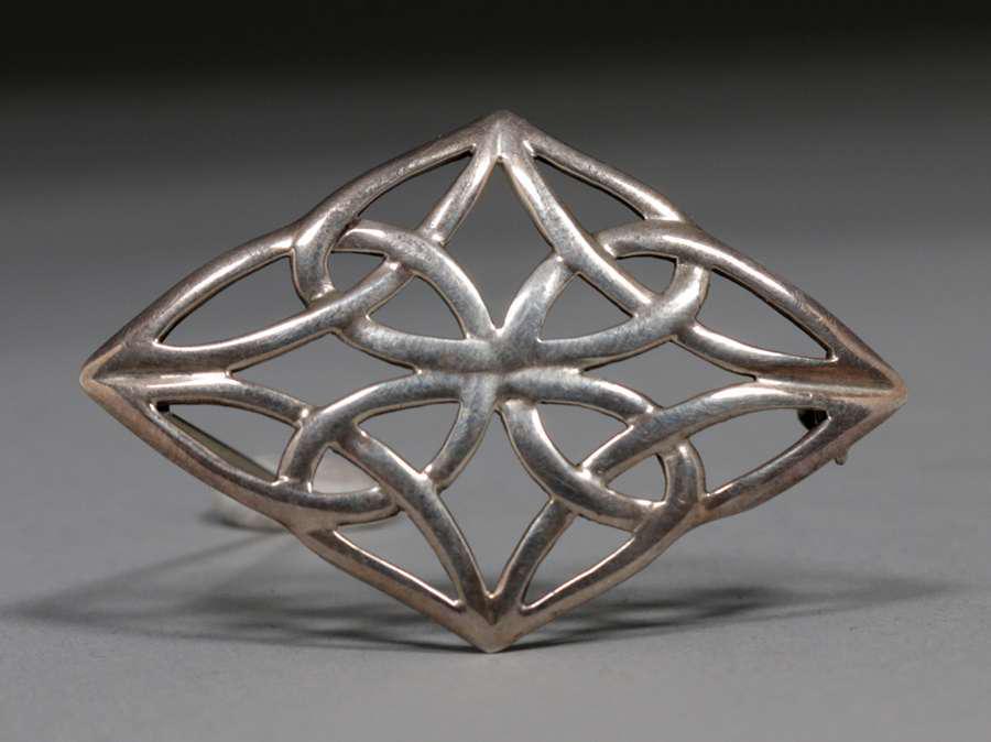 Celtic Arts & Crafts Sterling Silver Brooch c1910 (1 of 1)