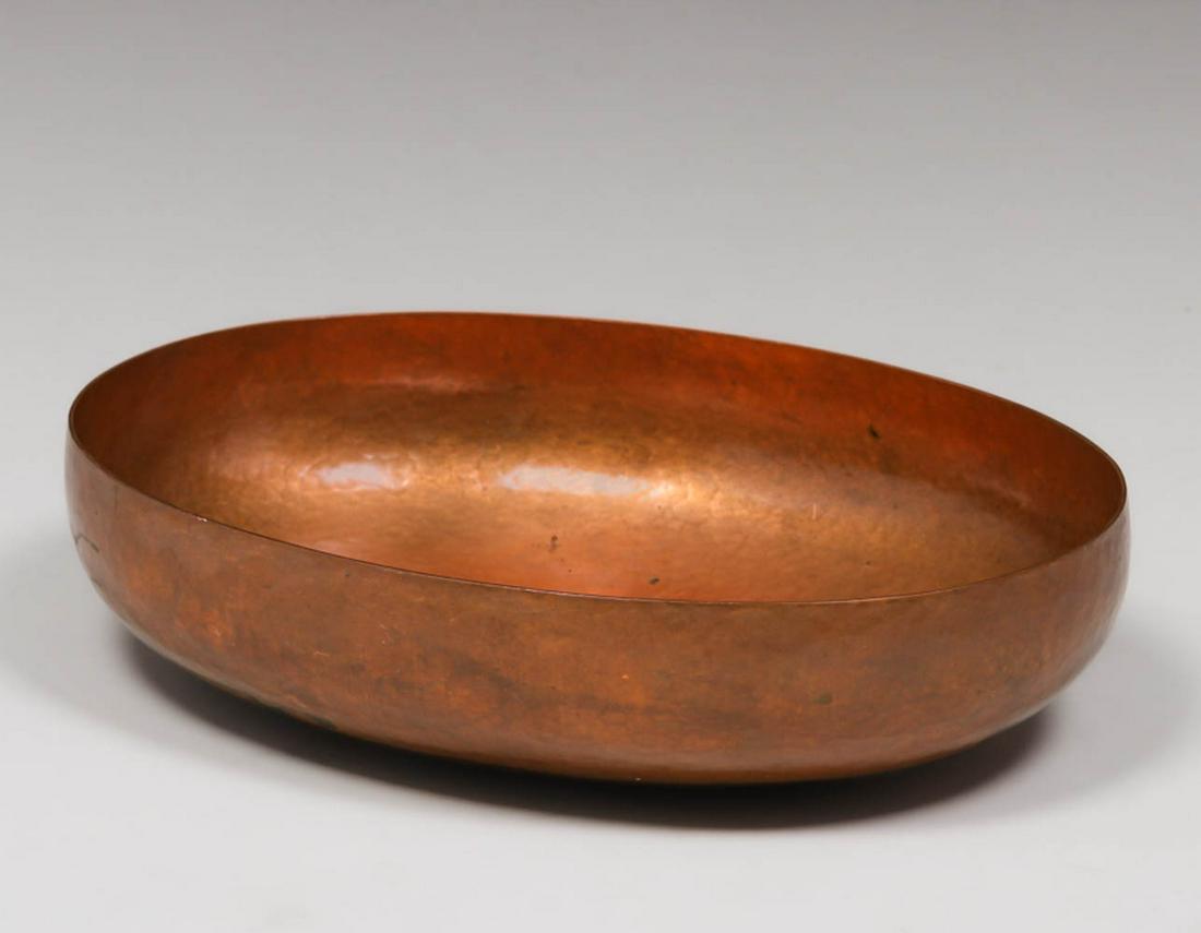 Arts & Crafts Hammered Copper Oval Fruit Bowl c1920 (1 of 3)