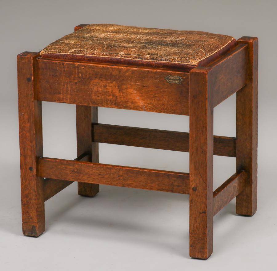 Kingcraft - Portland, OR Oak Footstool c1910 (1 of 5)