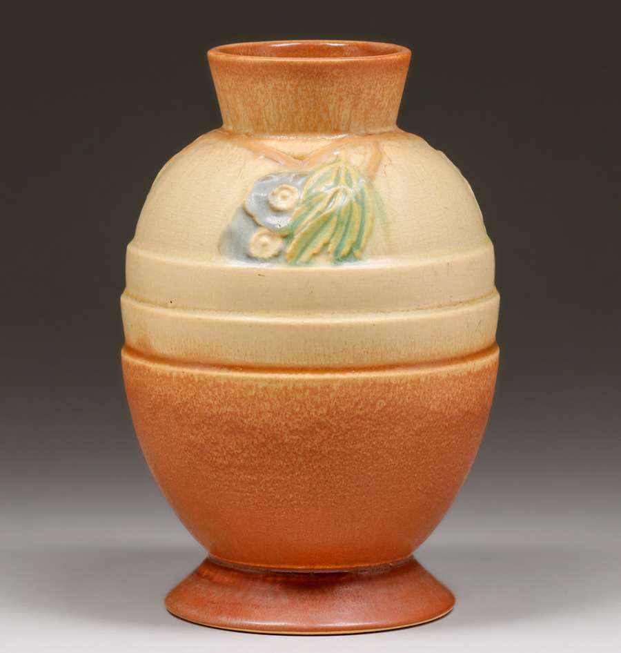 Roseville Futura "The Egg" Vase c1928 (1 of 3)