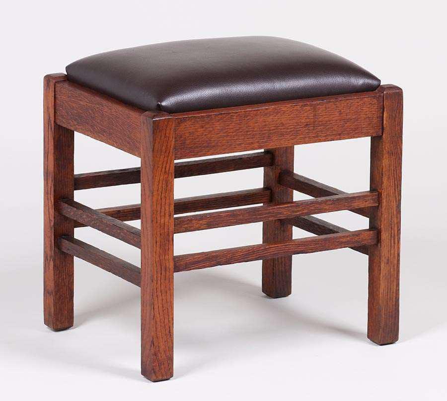 Grand Rapids Spindled Footstool c1910 (1 of 2)