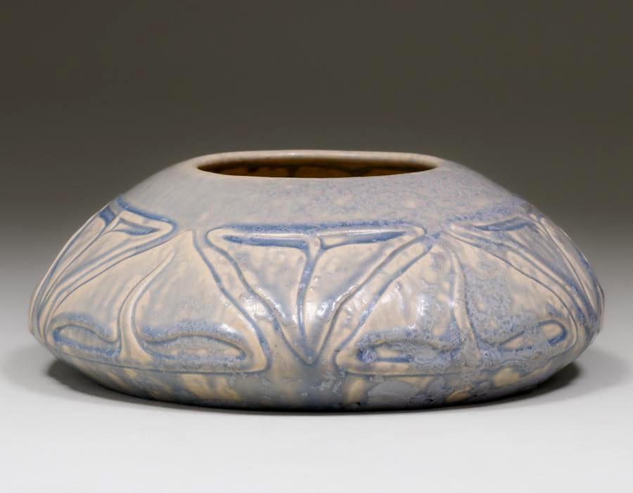 Early Van Briggle #467 Matte Grey Blue Squat Bowl 1906 (1 of 5)