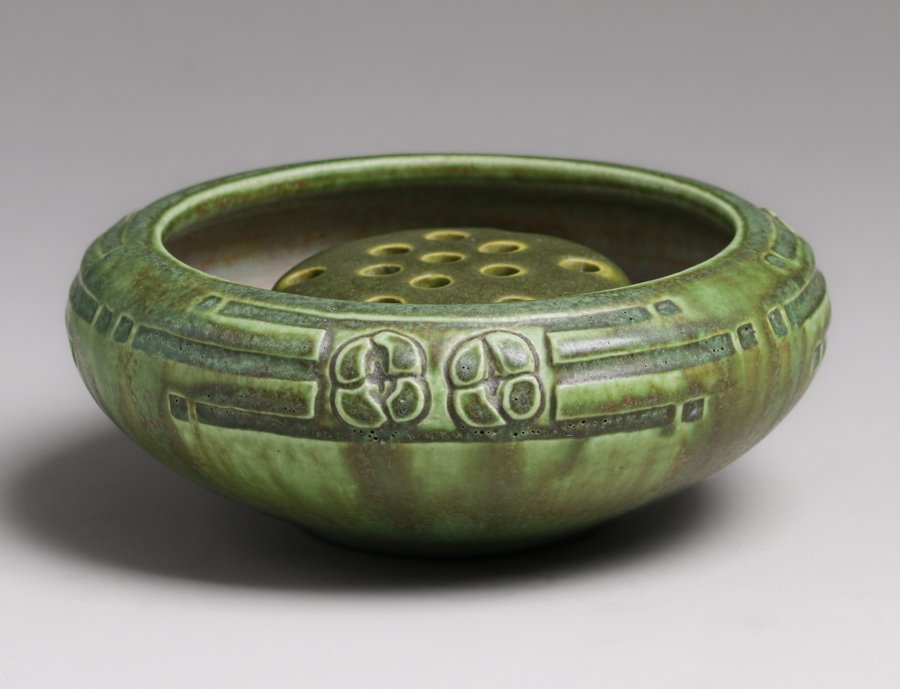 Rookwood Matte Green #2160 Bowl & Flower Frog 1914 (1 of 6)