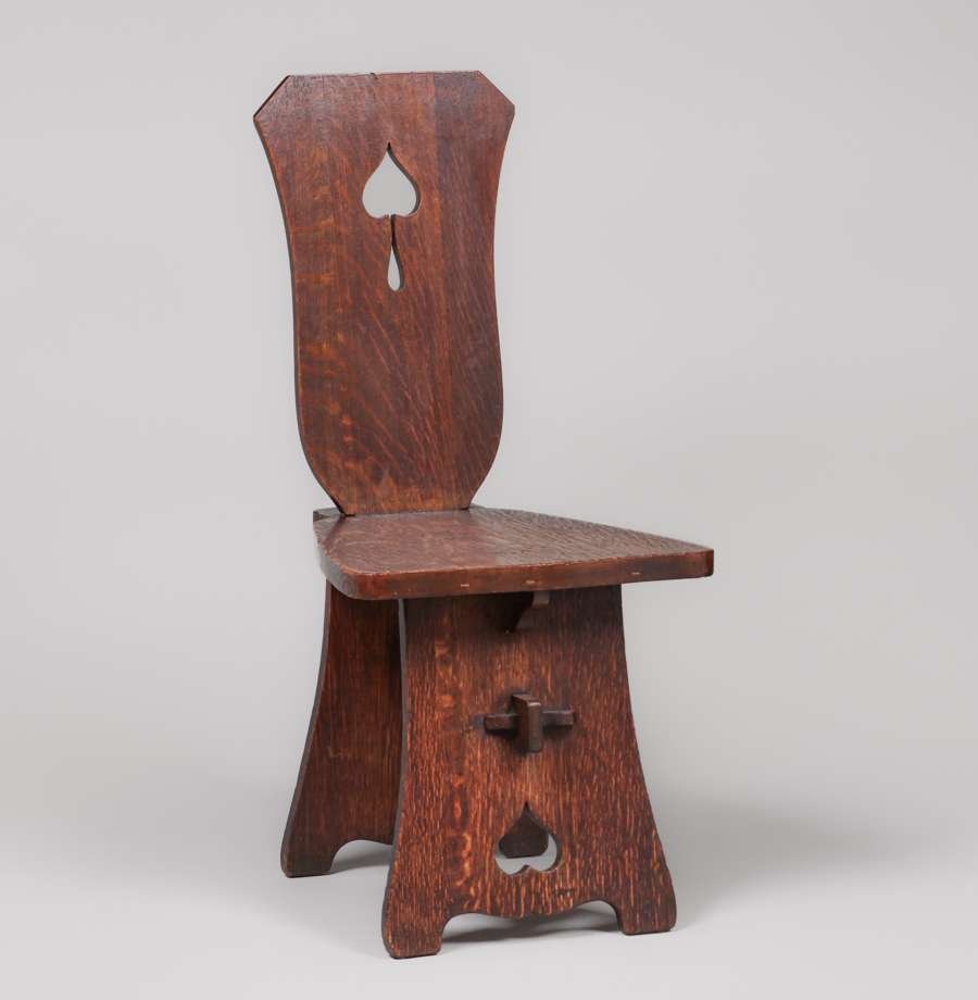 Limbert Spade Cutout Hall Chair c1910 (1 of 5)