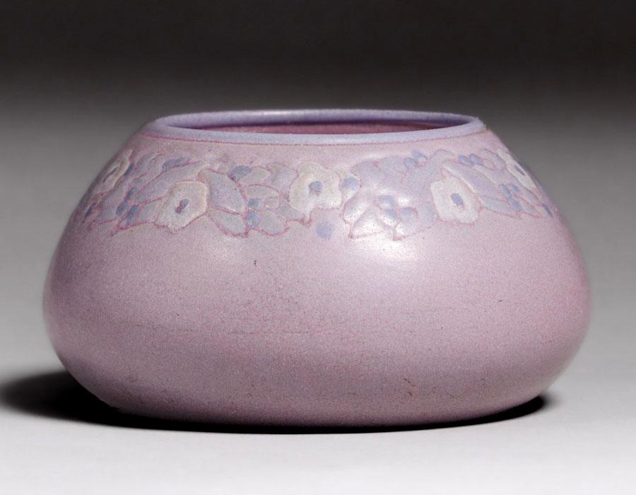 Marblehead Pottery Decorated Lavendar Closed Bowl c1910 (1 of 4)