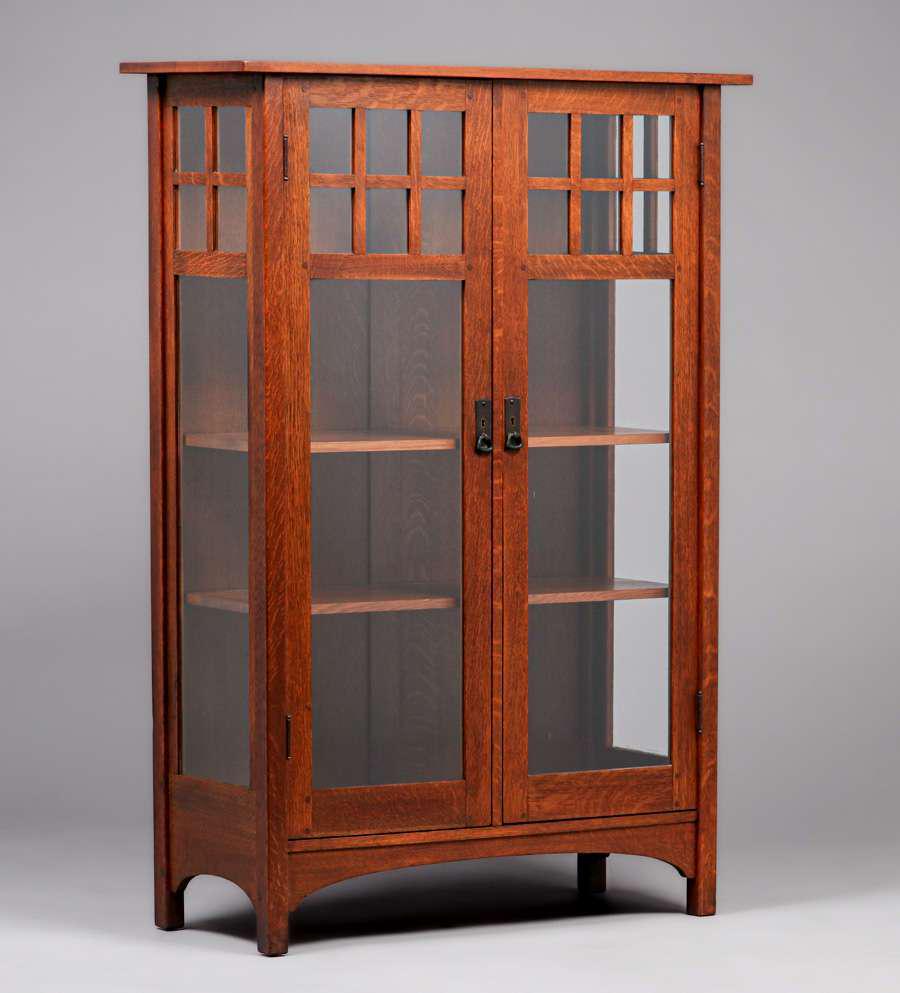 L&JG Stickley Two-Door China Cabinet c1910 (1 of 3)