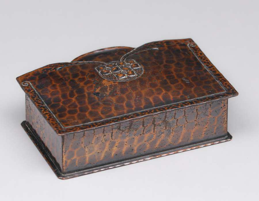 Roycroft Hammered Copper "Italian Renaissance" Stamp Box c1920 (1 of 4)
