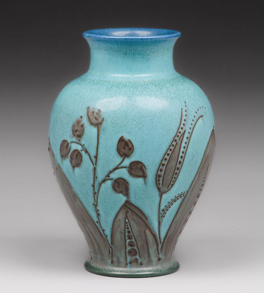 Rookwood William Henschell #2746 Vase 1927 (1 of 4)