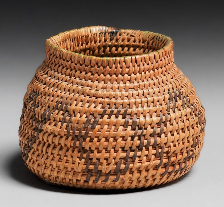 Small Native American Basket - Paiute/Shoshone Tribes c1920s (1 of 3)