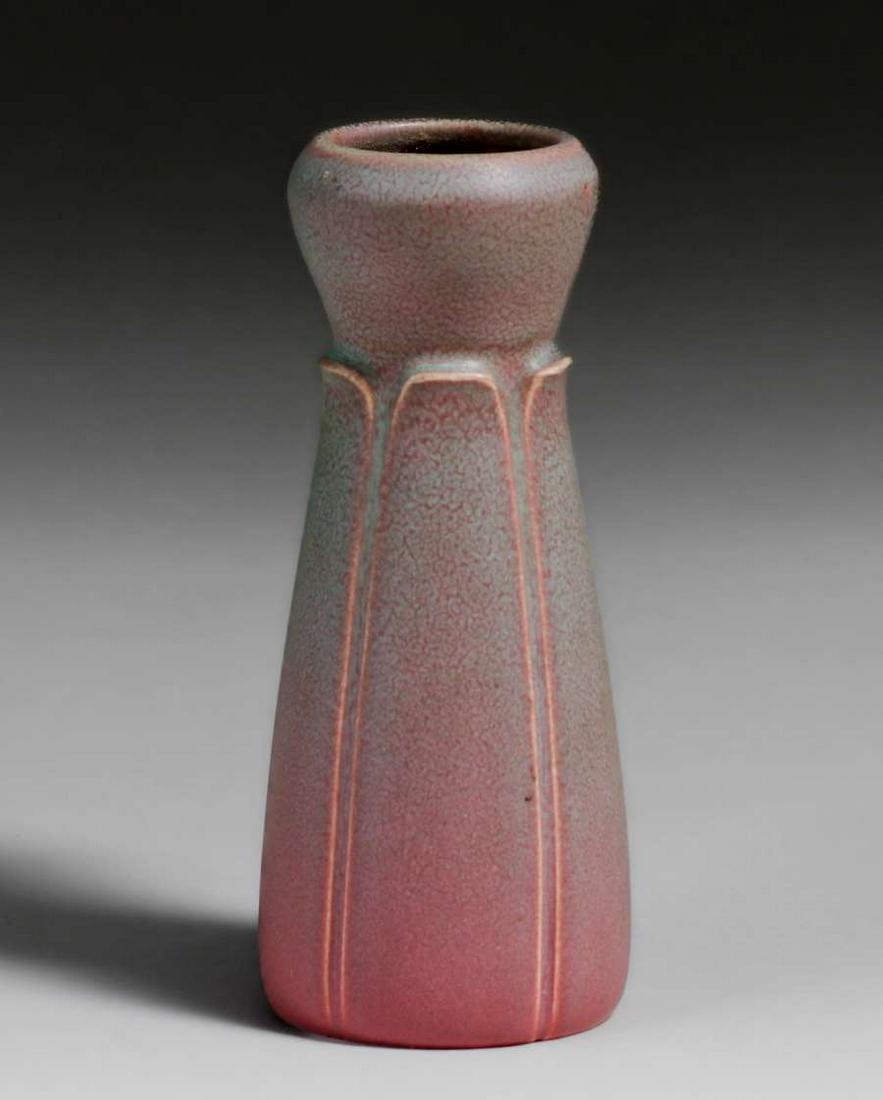 Rookwood #1656E Matte Greenish Pink Vase 1911 (1 of 4)