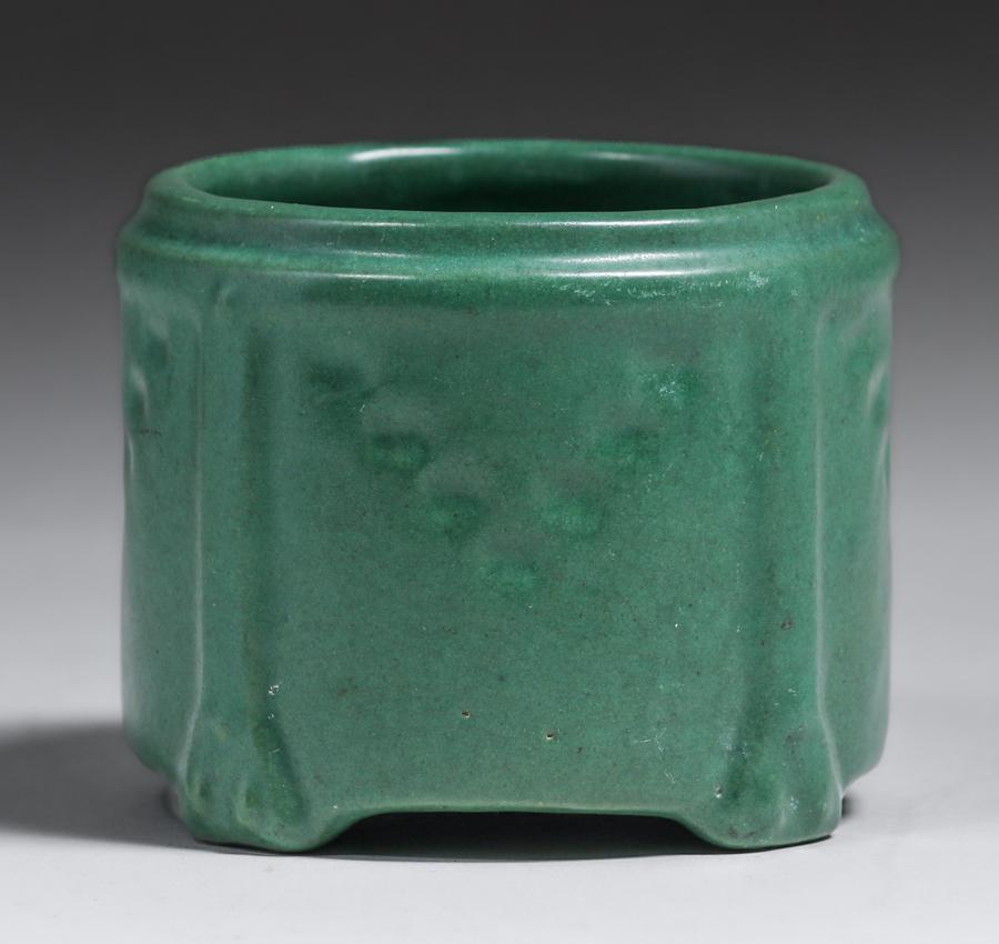 Roseville Matte Green Buttress Vase c1910s: Roseville Matte Green Buttress Vase c1910s. Unsigned. Horitzontal craze line along rim. Needs cleaning, otherwise perfect condition. 3h x 3.75d. Spend $5000 or more at this auction and all of your SHI