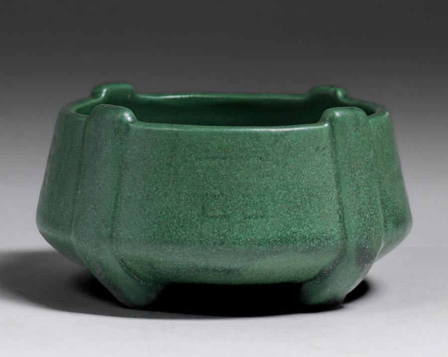 Weller Pottery Matte Green Buttress Bowl c1910 (1 of 3)