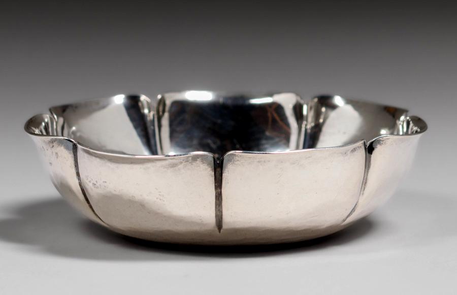 Joel F. Hewes - Titusville, PA Hammered Sterling Silver Bowl c1910 (1 of 4)