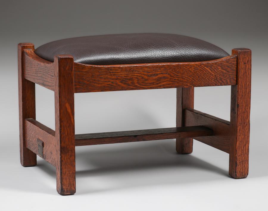 Knaus Furniture Co - Constantia, NY Oak Footstool c1910 (1 of 5)