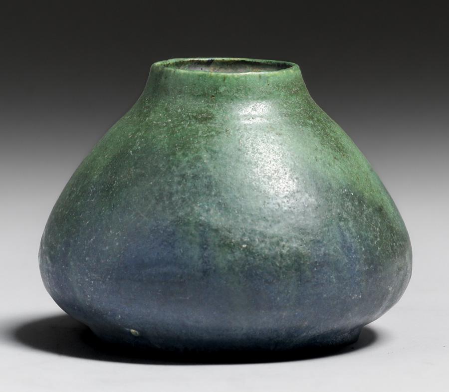 Arts & Crafts Studio Vase c1910 (1 of 4)