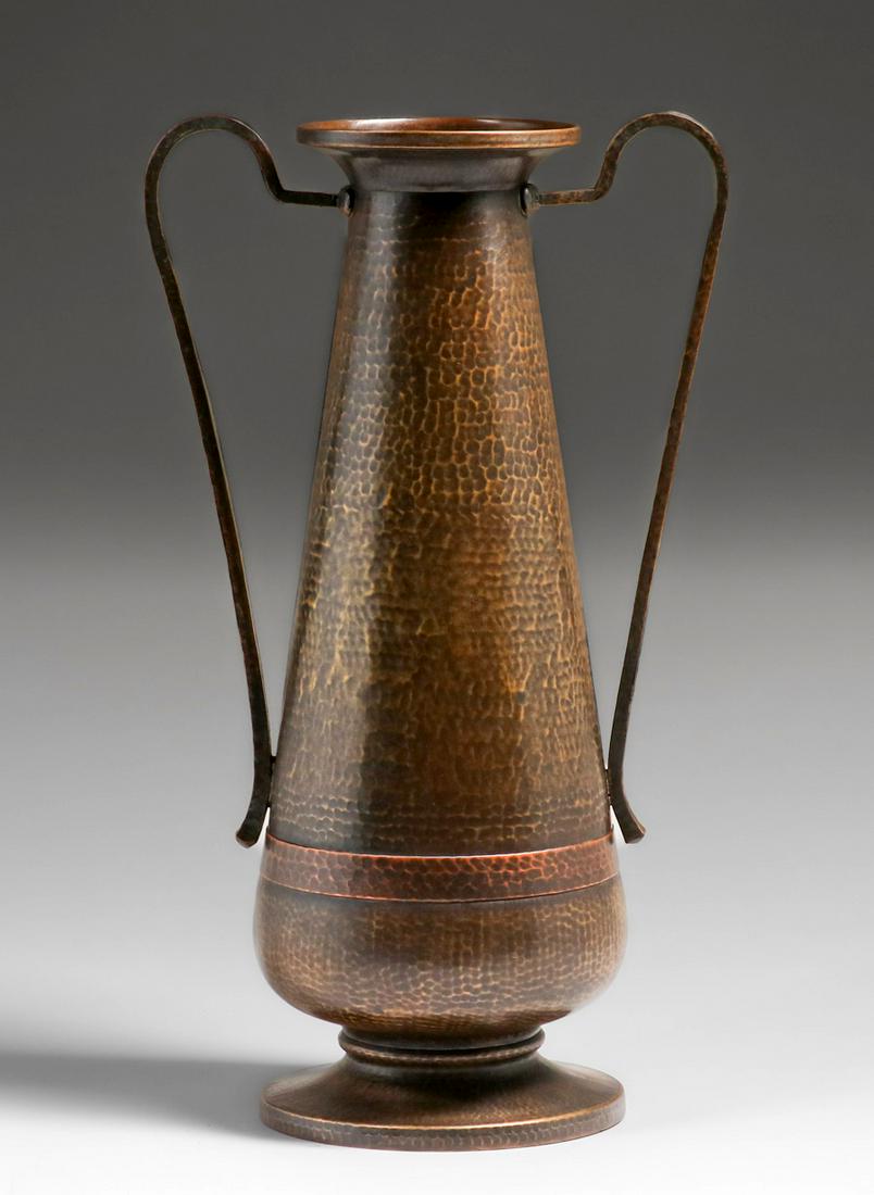 The Turchin Co New York Hammered Copper Two-Handled Copper & Brass Vase c1910 (1 of 4)