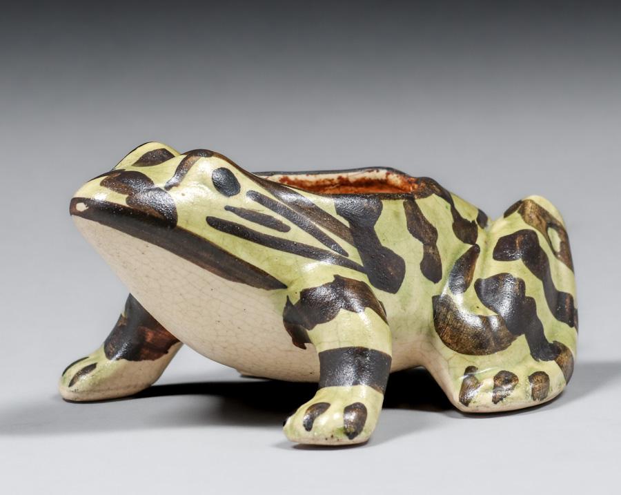 Arts & Crafts Period Ceramic Frog c1920s: Arts & Crafts Period Ceramic Frog c1920s. Unsigned. Perfect condition. 5.5" x 4.5"w x 2.75"h. Spend $5000 or more at this auction and all of your SHIPPING IS FREE within the lower 48 states. SHIPPING 
