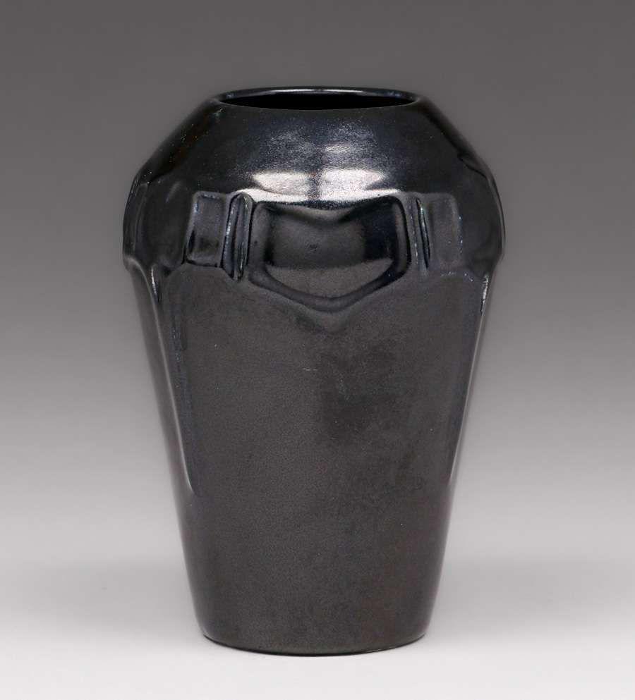 Walrich Pottery - Berkeley, CA Hand-Carved Black Vase c1920s (1 of 4)