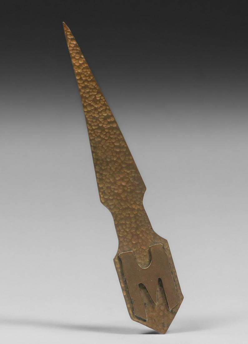 Arts & Crafts Hammered Brass "M" Letter Opener c1920s: Arts & Crafts Hammered Brass "M" Letter Opener c1920s. Unsigned. Excellent original patina. 8" long. SHIPPING We box and ship ourselves, to keep shipping costs low. We do not use a packaging service, 