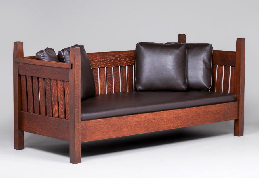 Gustav Stickley #207 Pencil-Post Settle c1907 (1 of 6)