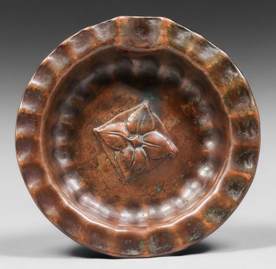 Small Craftsman Studios Hammered Copper Ashtray c1930 (1 of 5)