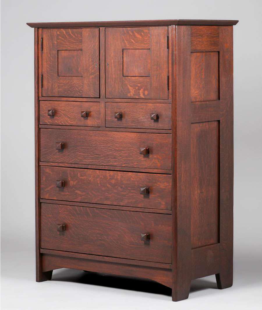 Early Gustav Stickley Tall Chest of Drawers c1901-1902 (1 of 4)