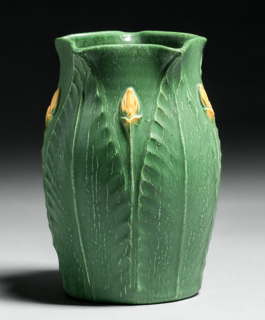 Contemporary Ephraim Faience Kevin Hicks Two-Color Matte Green Vase c2010 (1 of 4)