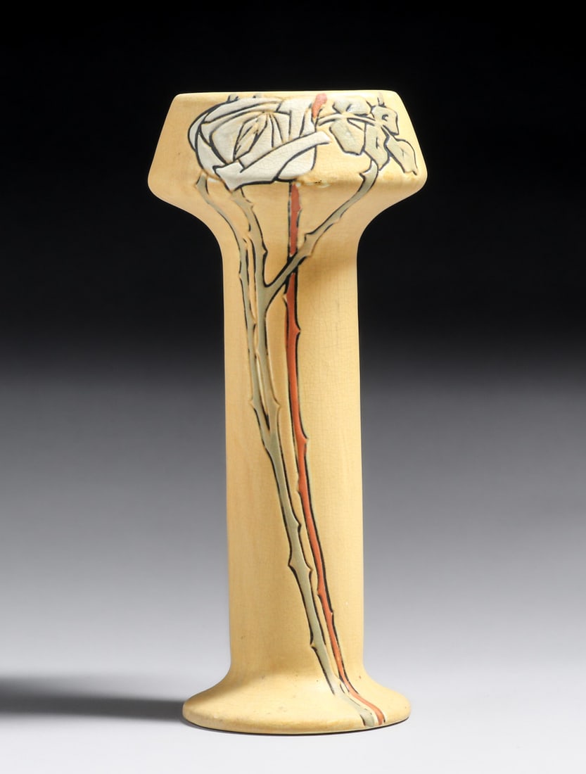 Weller Pottery Etched Mat Floral Vase c1910s (1 of 4)