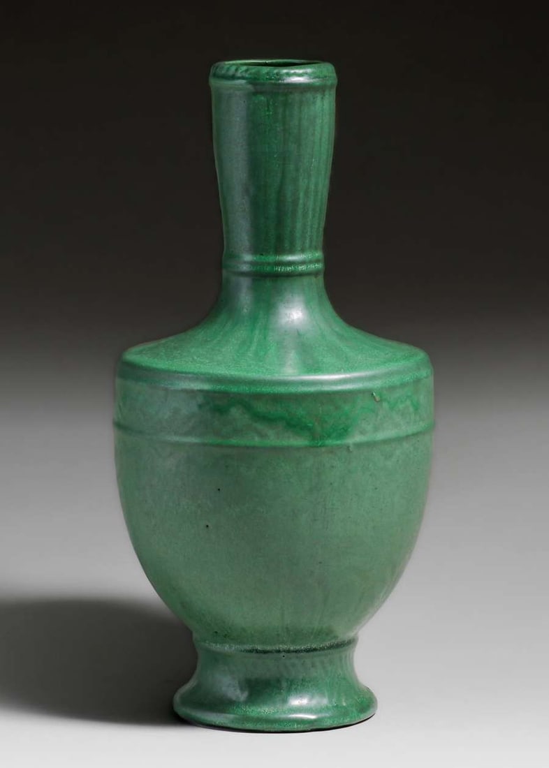 Large Arts & Crafts Matte Green Vase c1910 (1 of 4)
