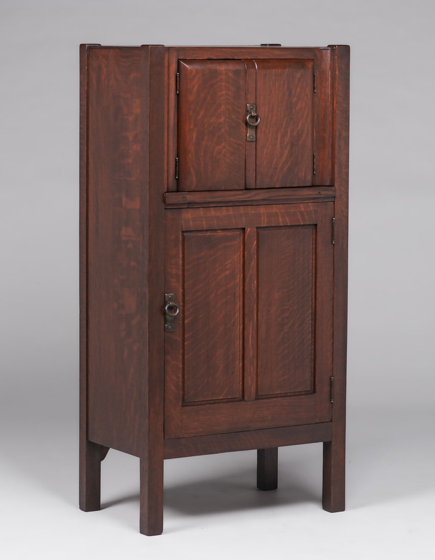 Grand Rapids Oak Cellarette c1910 (1 of 5)