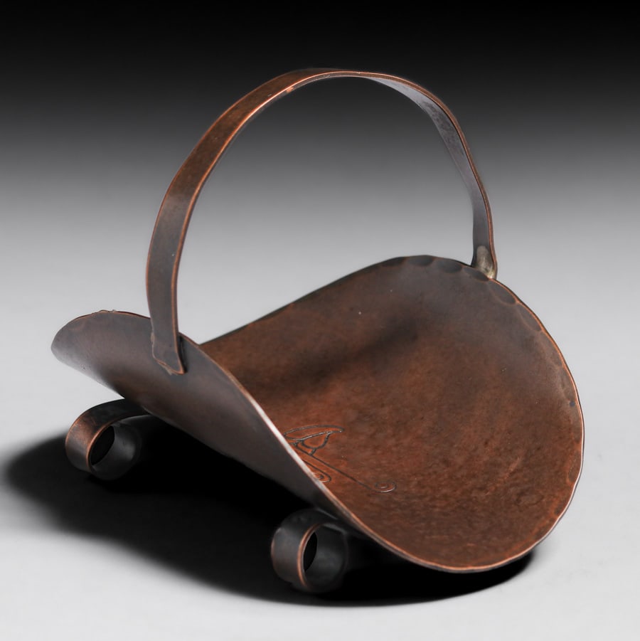 Small Roycroft Copper One-Handled Miniature Basket c1920s (1 of 8)