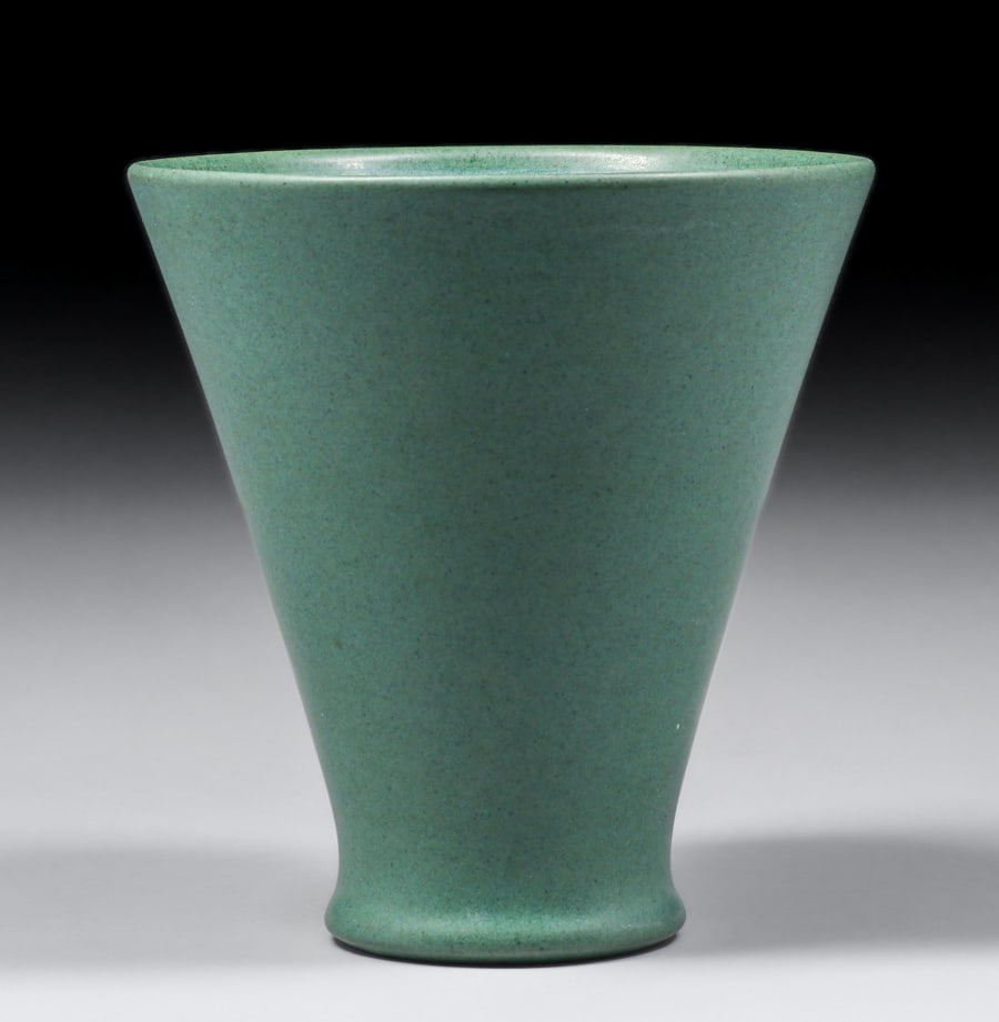 Marblehead Pottery Matte Green Flared Vase c1910 (1 of 4)