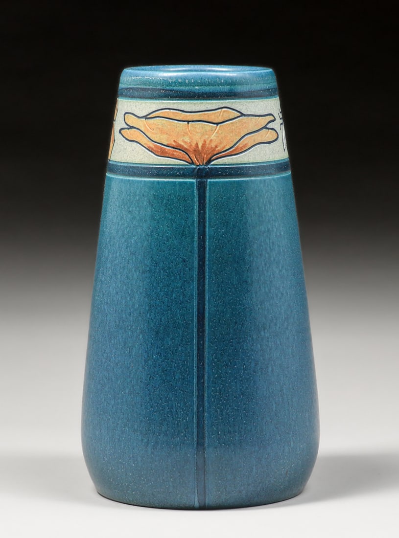 Ephraim Pottery Poppy Vase 2021 (1 of 7)