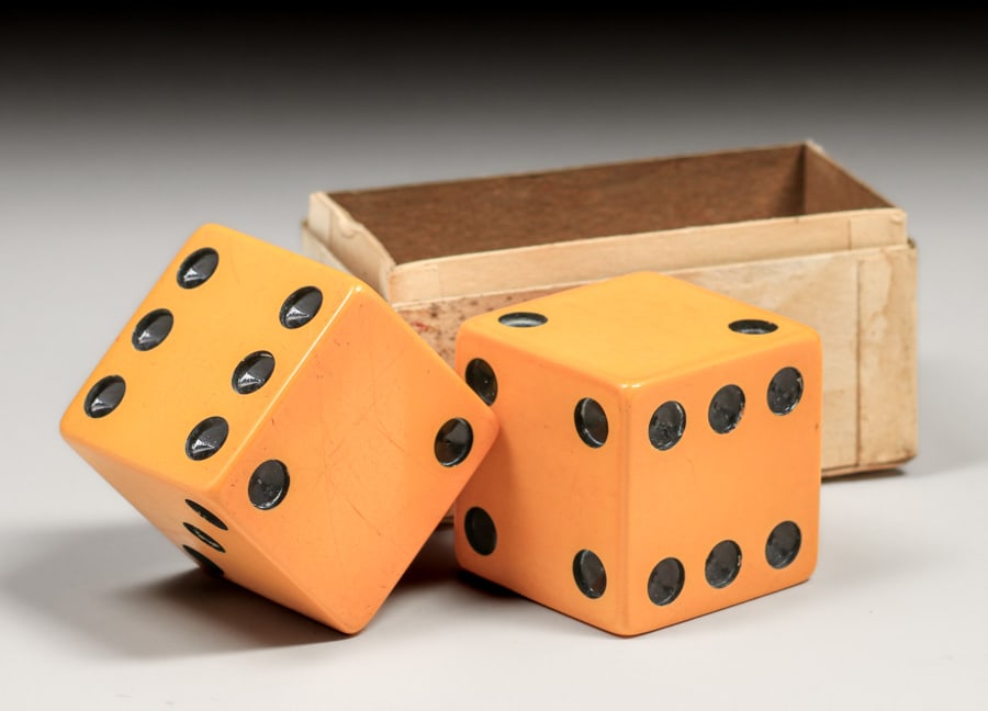 Pair of Large Catalin Dice c1930s (1 of 5)