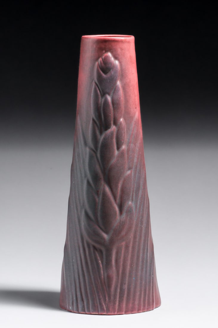 Tall Van Briggle Yucca Vase c1917-1920 (1 of 4)
