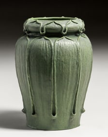 Exquisite Grueby Pottery "Kendrick" Vase c1905