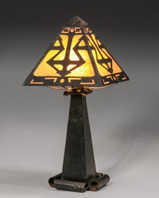 Arts & Crafts Hammered Copper & Cutout Overlay Slag Glass Lamp c1910