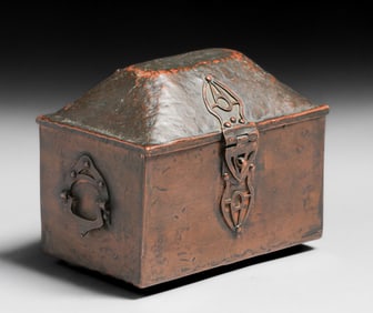 Arts & Crafts Hammered Copper Strap-Hinge Cutout Box c1900s