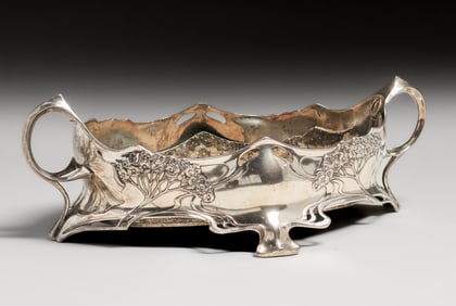 Imperialzinn B&G (Bitter & Gobbers) German Art Nouveau Silver-Plated Centrepiece c1900