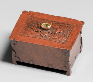 Boston Arts & Crafts Hammered Copper & Jeweled Citrine Box c1905