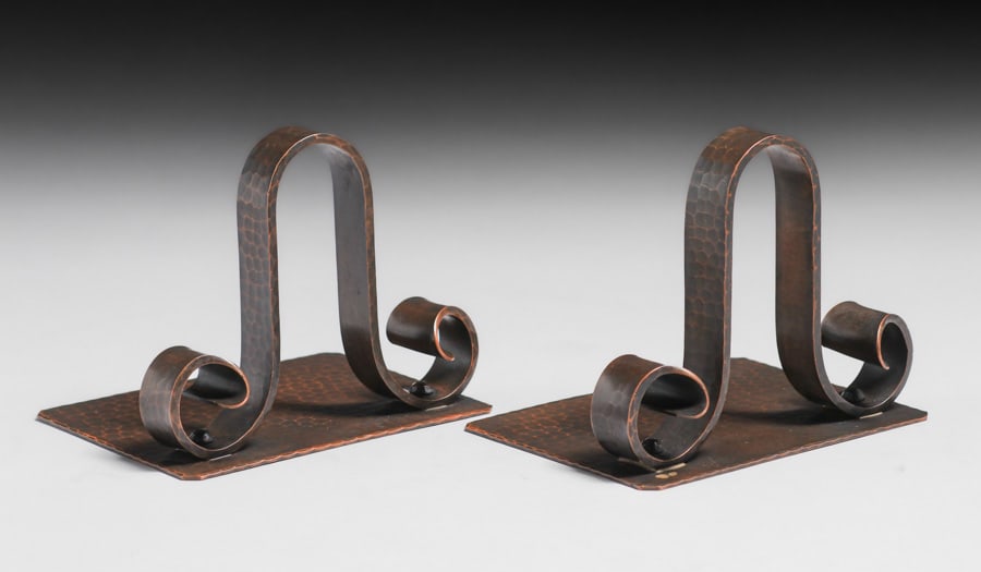 Unusual Roycroft Hammered Copper Curled Loop Bookends c1920s (1 of 5)