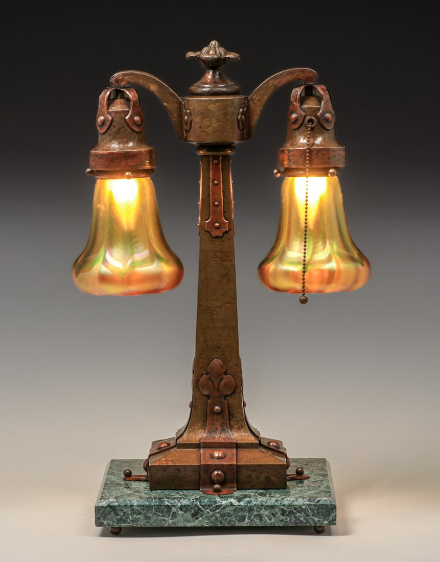 Double Quezal Glass Shade Arts & Crafts Hammered Copper & Brass Lamp c1910 (1 of 10)