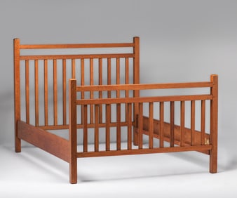 Gustav Stickley Spindled Double Bed c1912-1915