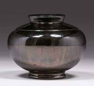 Fulper Pottery Bulbous Mirror Black Vase c1910s